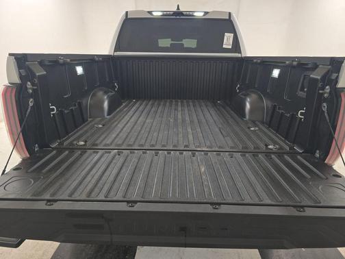 2024 Toyota Tundra Hybrid Platinum