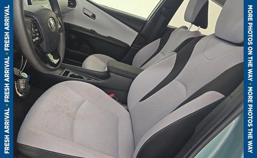 Sea Glass Pearl 2022 Toyota Prius LE