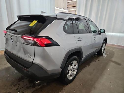 2021 Toyota RAV4 Hybrid LE