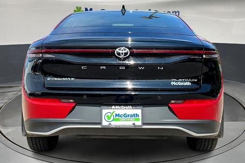 2024 Toyota Crown Platinum