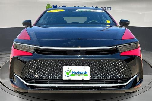 2024 Toyota Crown Platinum