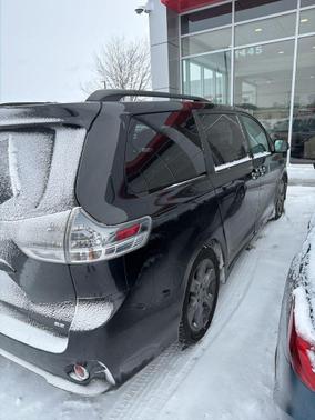 2015 Toyota Sienna SE Premium