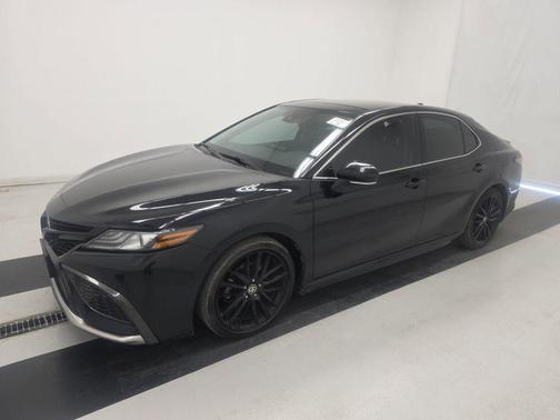 Midnight Black Metallic 2021 Toyota Camry XSE