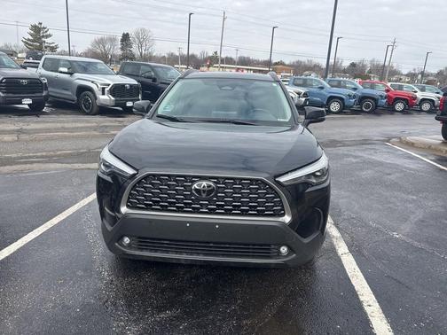 2023 Toyota Corolla Cross XLE