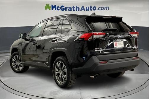 2022 Toyota RAV4 Hybrid XLE Premium