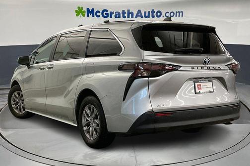 2023 Toyota Sienna XLE