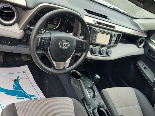 Classic Silver Metallic 2013 Toyota RAV4 LE