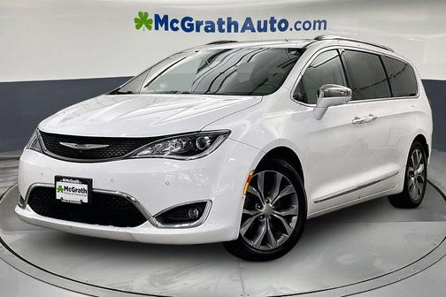 Bright White Clearcoat 2018 Chrysler Pacifica Limited