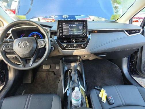 2022 Toyota Corolla Hybrid LE