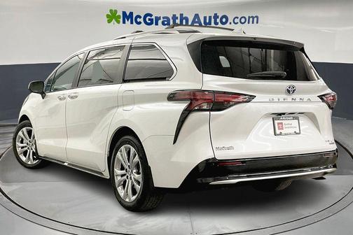 2024 Toyota Sienna Platinum