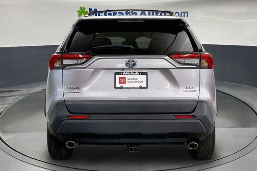Silver Sky Metallic 2022 Toyota RAV4 Hybrid XLE
