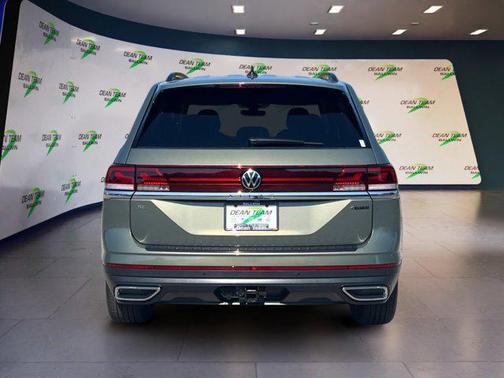 2026 Volkswagen Atlas 2.0T SE w/Technology 4MOTION