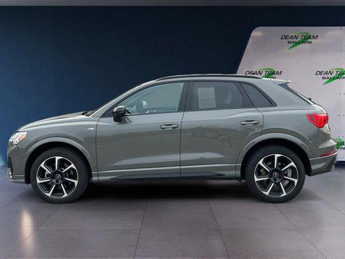 2025 Audi Q3 45 S line Premium Plus