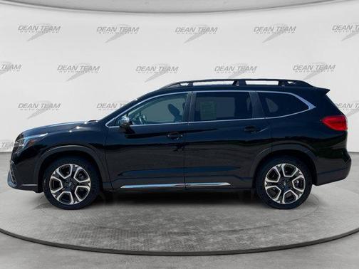 Crystal Black Silica 2023 Subaru Ascent Limited 7-Passenger