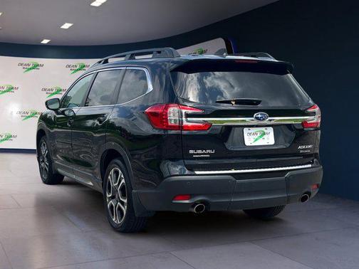 2024 Subaru Ascent Limited 8-Passenger