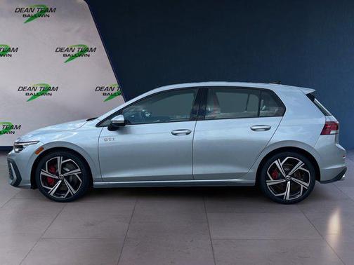 2025 Volkswagen Golf GTI 2.0T SE DSG