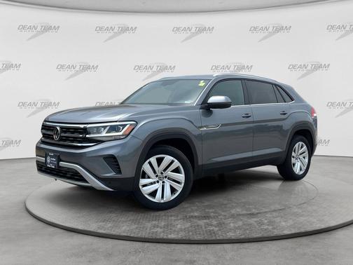 Platinum Gray 2023 Volkswagen Atlas Cross Sport 2.0T SE w/Technology