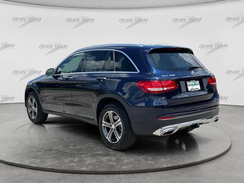 LUNAR BLUE METALLIC BLUE 2017 Mercedes-Benz GLC 300 4MATIC