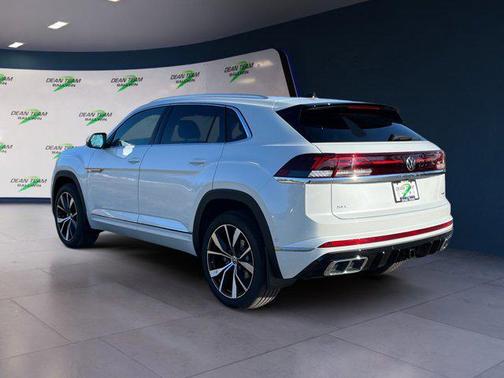 2026 Volkswagen Atlas Cross Sport 2.0T SEL Premium