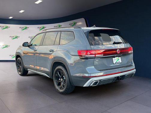 2026 Volkswagen Atlas Peak Edition