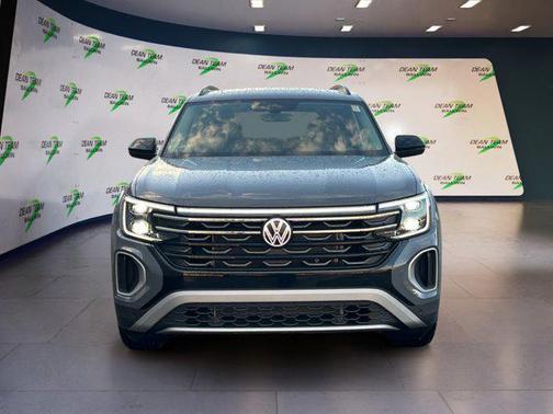 2026 Volkswagen Atlas Peak Edition