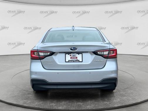 Ice Silver Metallic 2022 Subaru Legacy Limited