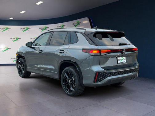 2026 Volkswagen Tiguan 2.0T SE R-Line Black 4MOTION