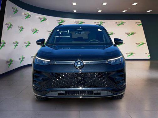 2026 Volkswagen Tiguan 2.0T SE R-Line Black 4MOTION