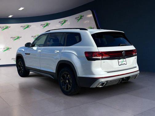 2026 Volkswagen Atlas Peak Edition
