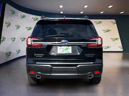 2025 Subaru Ascent Limited 8-Passenger