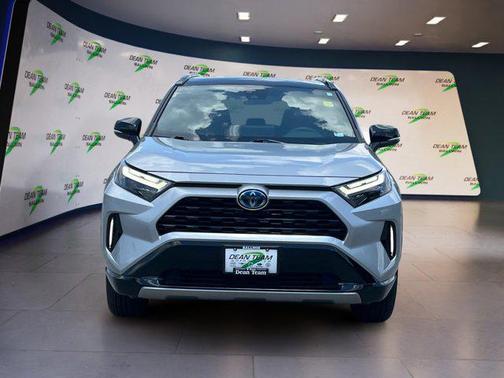 2024 Toyota RAV4 Hybrid SE