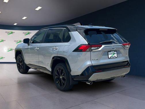 2024 Toyota RAV4 Hybrid SE