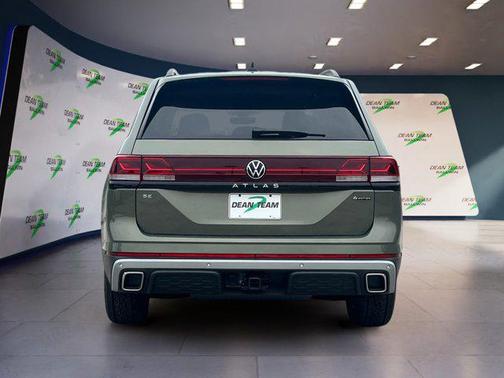 2025 Volkswagen Atlas 2.0T Peak Edition