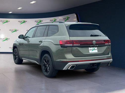 2025 Volkswagen Atlas 2.0T Peak Edition