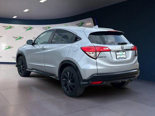 Lunar Silver Metallic 2021 Honda HR-V AWD Sport