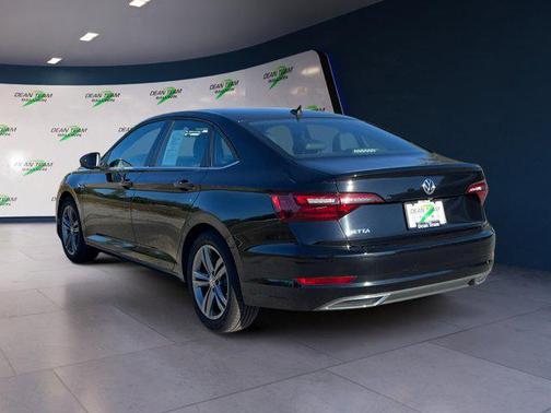 2021 Volkswagen Jetta 1.4T R-Line