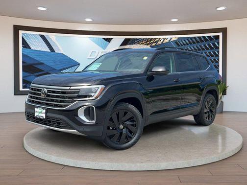 deep black pearl 2026 Volkswagen Atlas 2.0T SE w/Technology