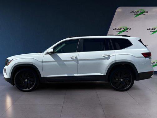 2025 Volkswagen Atlas 2.0T SE w/Technology 4MOTION