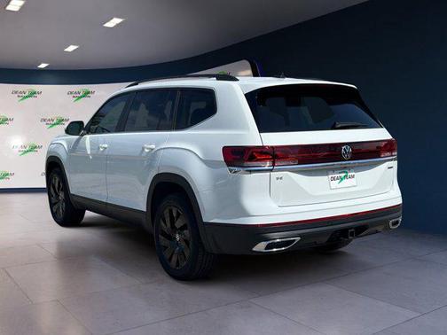 2025 Volkswagen Atlas 2.0T SE w/Technology 4MOTION