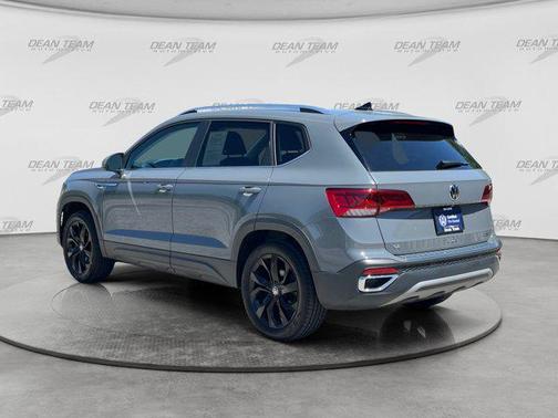 Gray 2023 Volkswagen Taos 1.5T SE