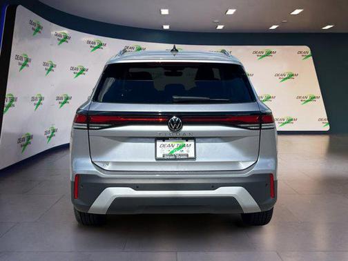 2025 Volkswagen Tiguan 2.0T SE