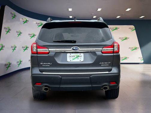2022 Subaru Ascent Limited 8-Passenger