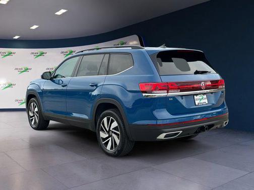 2025 Volkswagen Atlas 2.0T SE w/Technology 4MOTION
