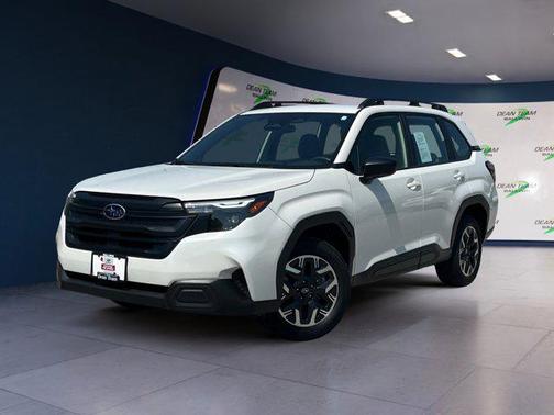 2025 Subaru Forester Base