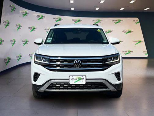 2022 Volkswagen Atlas 3.6L SE w/Technology