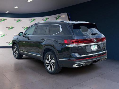 deep black pearl 2026 Volkswagen Atlas 2.0T SEL