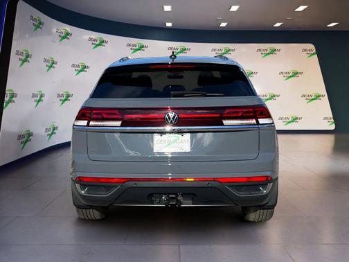Pure Gray 2026 Volkswagen Atlas Cross Sport 2.0T SE w/Technology