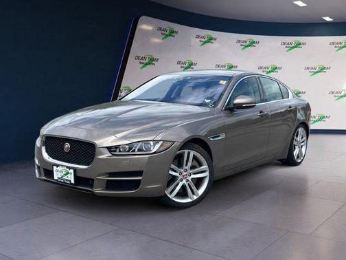 2017 Jaguar XE 35t Prestige