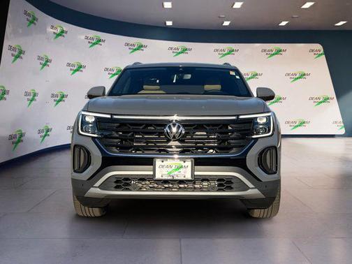 2026 Volkswagen Atlas Cross Sport 2.0T SE w/Technology 4MOTION