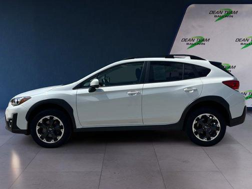 Crystal White Pearl 2023 Subaru Crosstrek Premium
